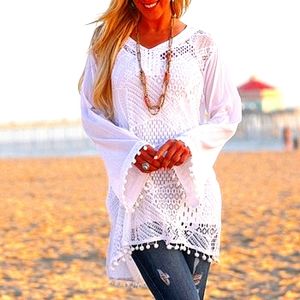 Saveon Ananda's Collection ๐ฅWhite Lace Bell Sleeve Coverโค๏ธ๐๐